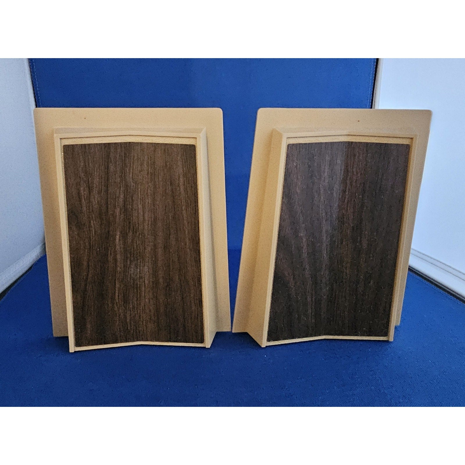 Vintage/Mid-Century Yellow & Brown Molded Plastic Book Ends/Stands