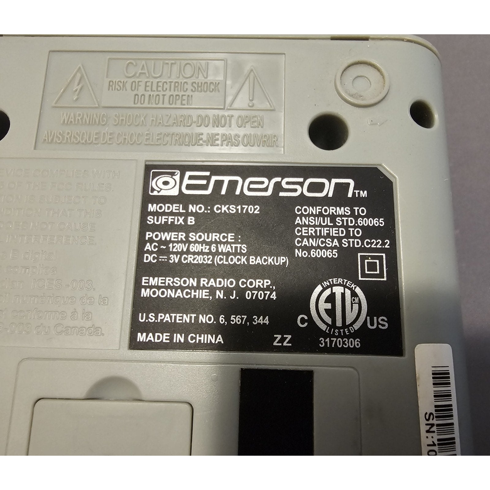 Emerson CKS1702 Radio/Digital Alarm Clock - Tested and Works