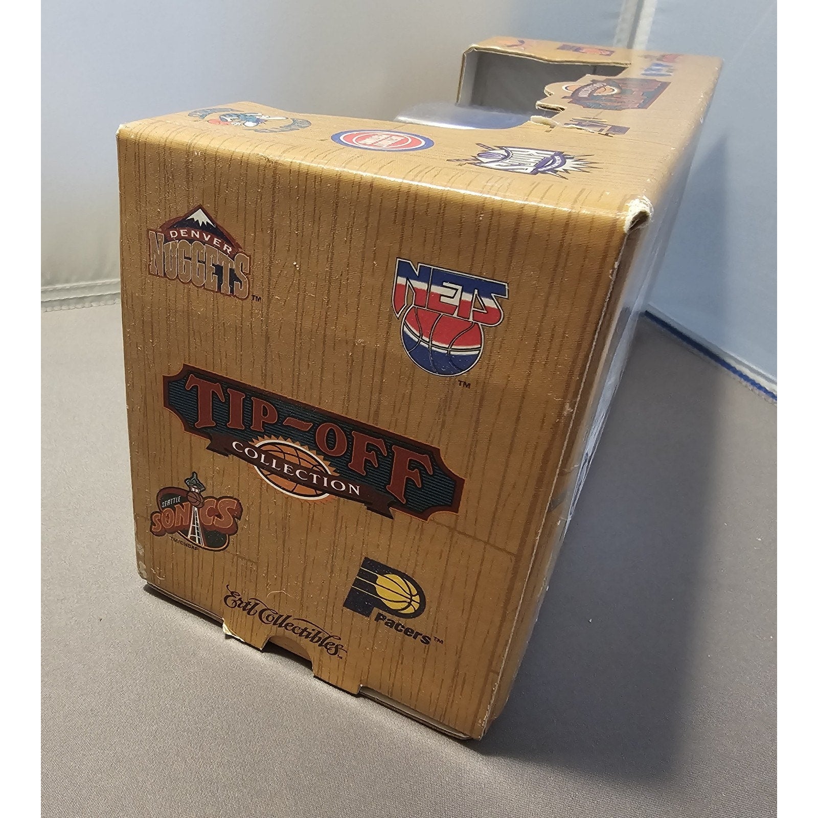 1995 Ertl Collectibles Tip-Off Collection MN Timberwolves Ford Pickup Truck Bank