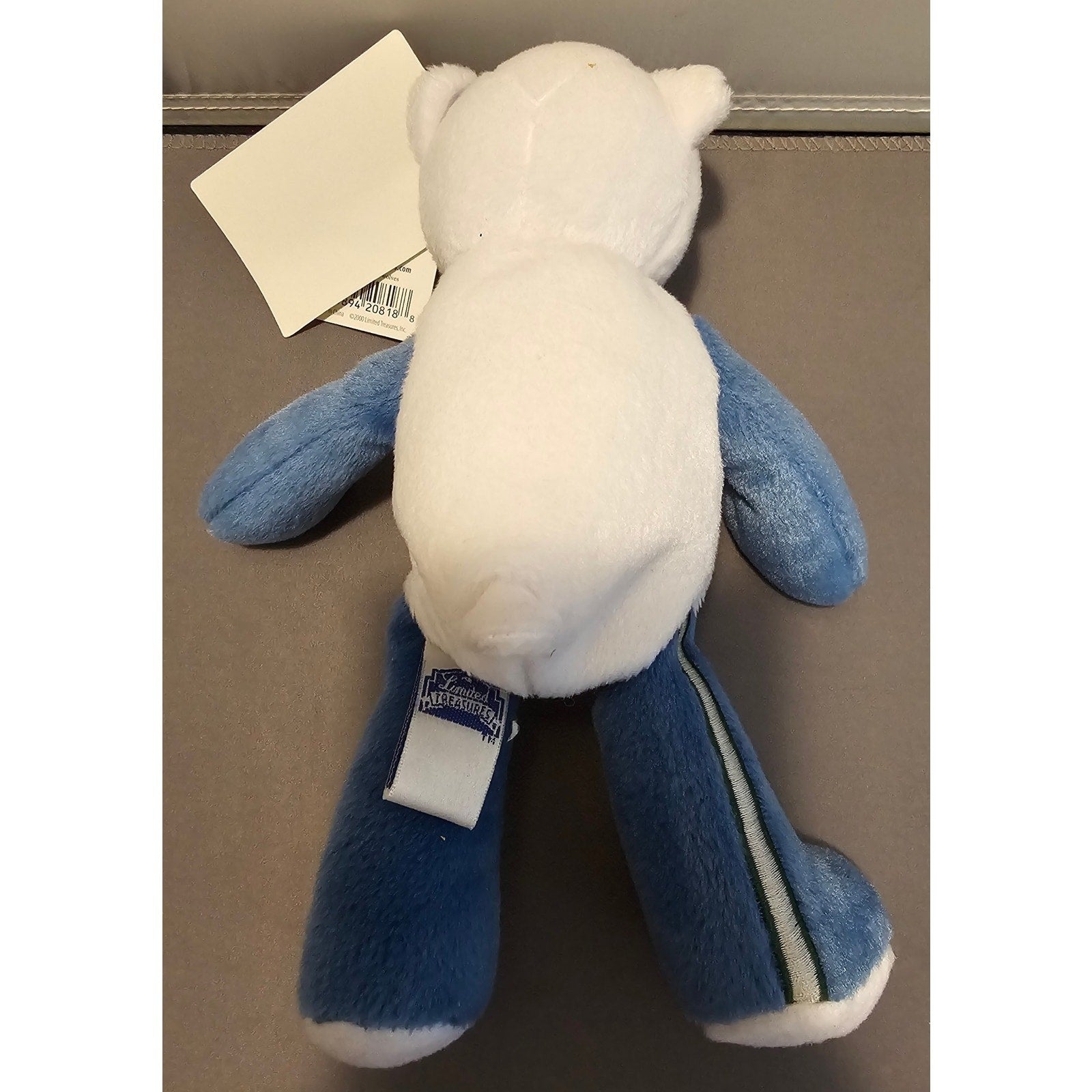 2000 Mattel Limited Treasures Minnesota Timberwolves Collectible Bear "Trees"