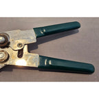 Vintage Swing-A-Way #0 Can Opener Bottle Green Grips Manual 6-1/4” USA Away