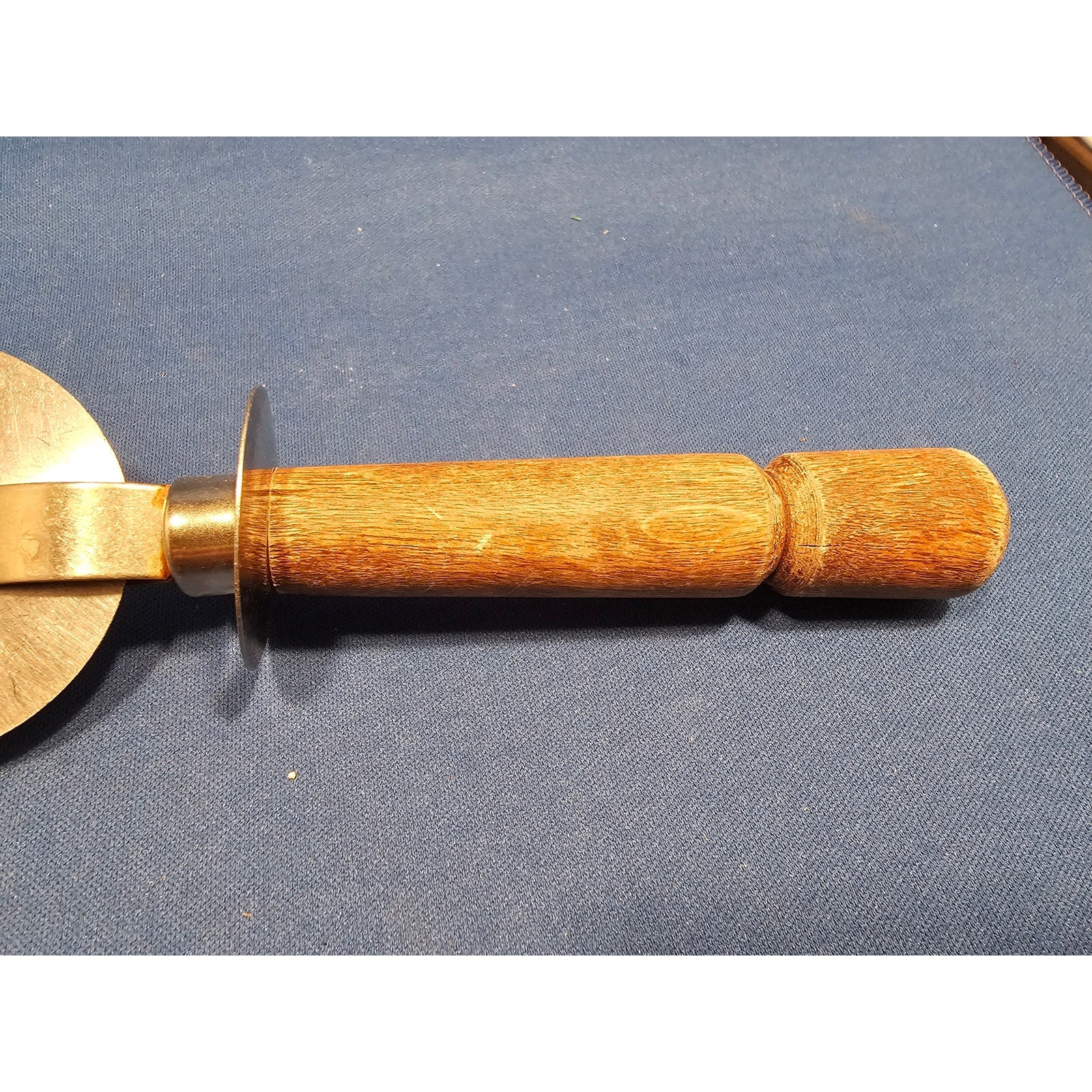 Vintage Bonny Stainless Steel 2-1/4" Pizza Cutter/Wheel w/Wood Handle - 7" long