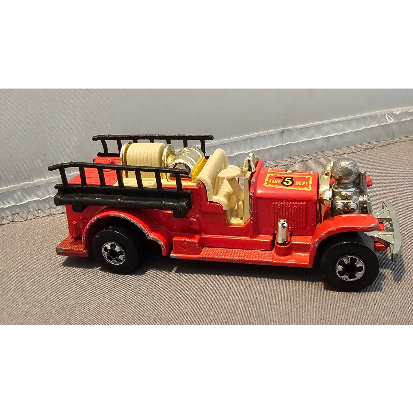 Vintage 1980 Hot Wheels - Old Number 5 Fire Engine/Truck - Hong Kong - loose