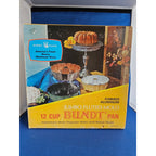 Vintage/NOS Nordic Ware #50335 Avocado Aluminum Bundt Pan