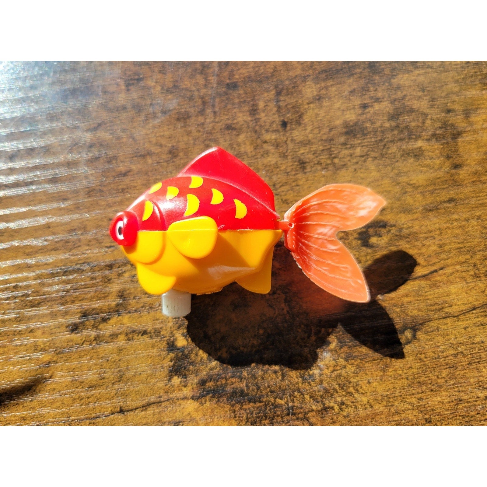 Vintage Tomy Wind Up Pocket Pets - Red/Orange Goldfish Flip Floppers 2.5" Works