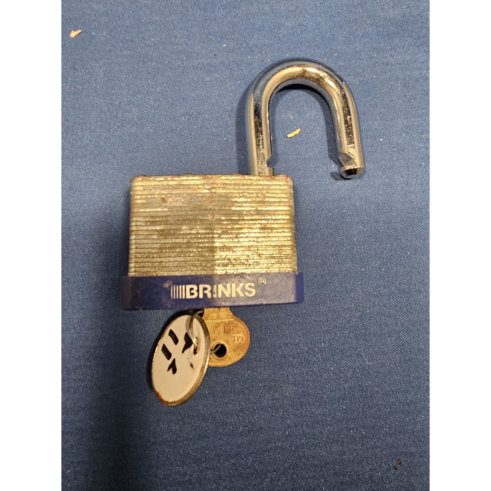 Brinks Heavy 60mm Hardened Laminated Padlock with Key - 2-1/2" x 2" -works great