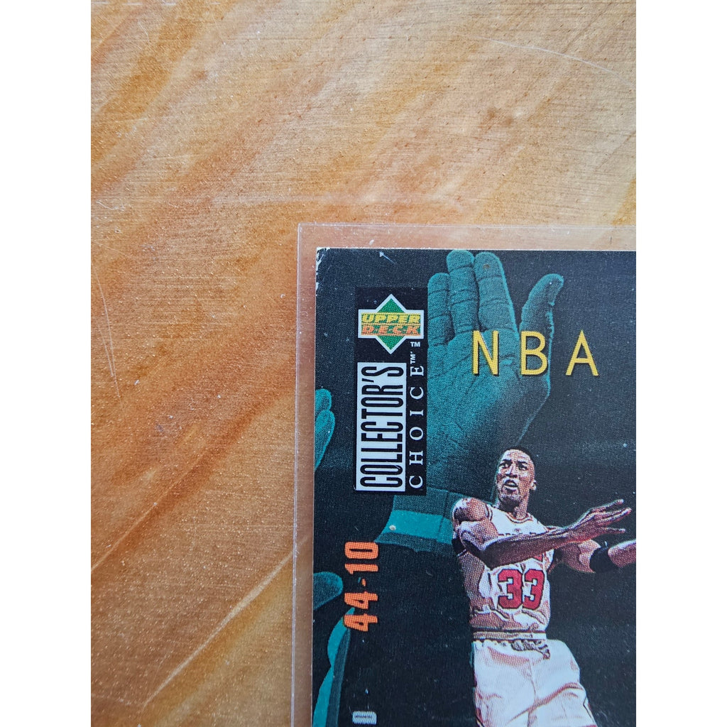 Michael Jordan 1997-1998 Upper Deck CC #159 Game Night - Chicago Bulls - NBA