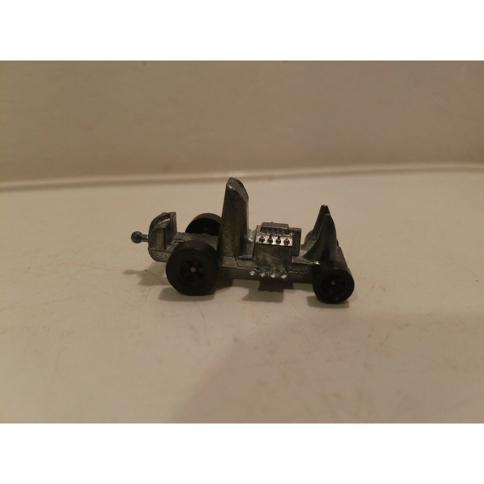 Vintage Mattel/Hot Wheels 4928 0200 4 Hong Kong 1972 Mini Toy Car Zowee Base