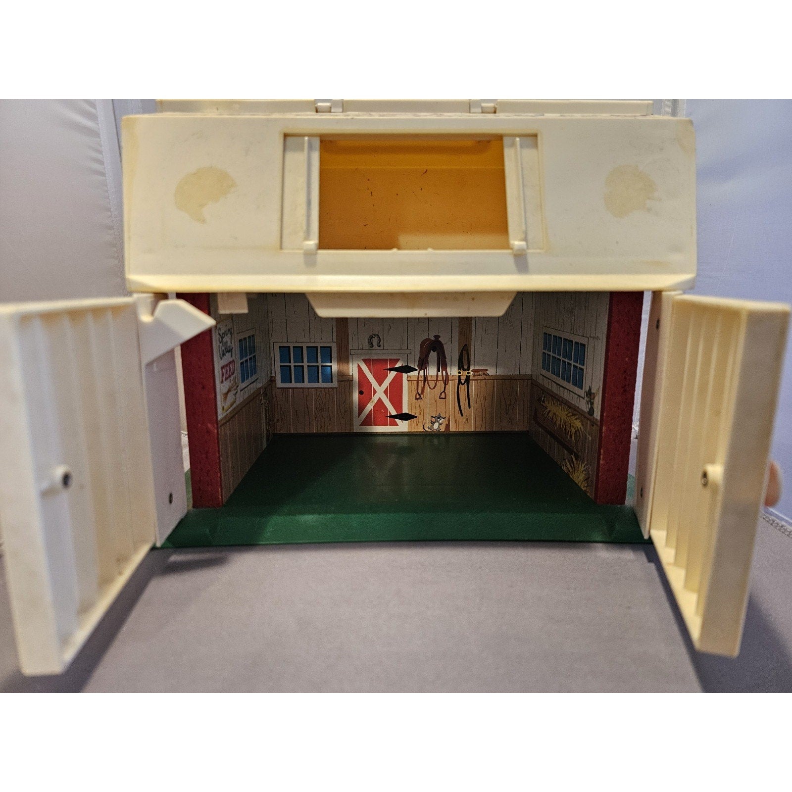 Lot of 16 Vintage 1967+ Fisher Price Little People #915 Play Family Farm w/Silo