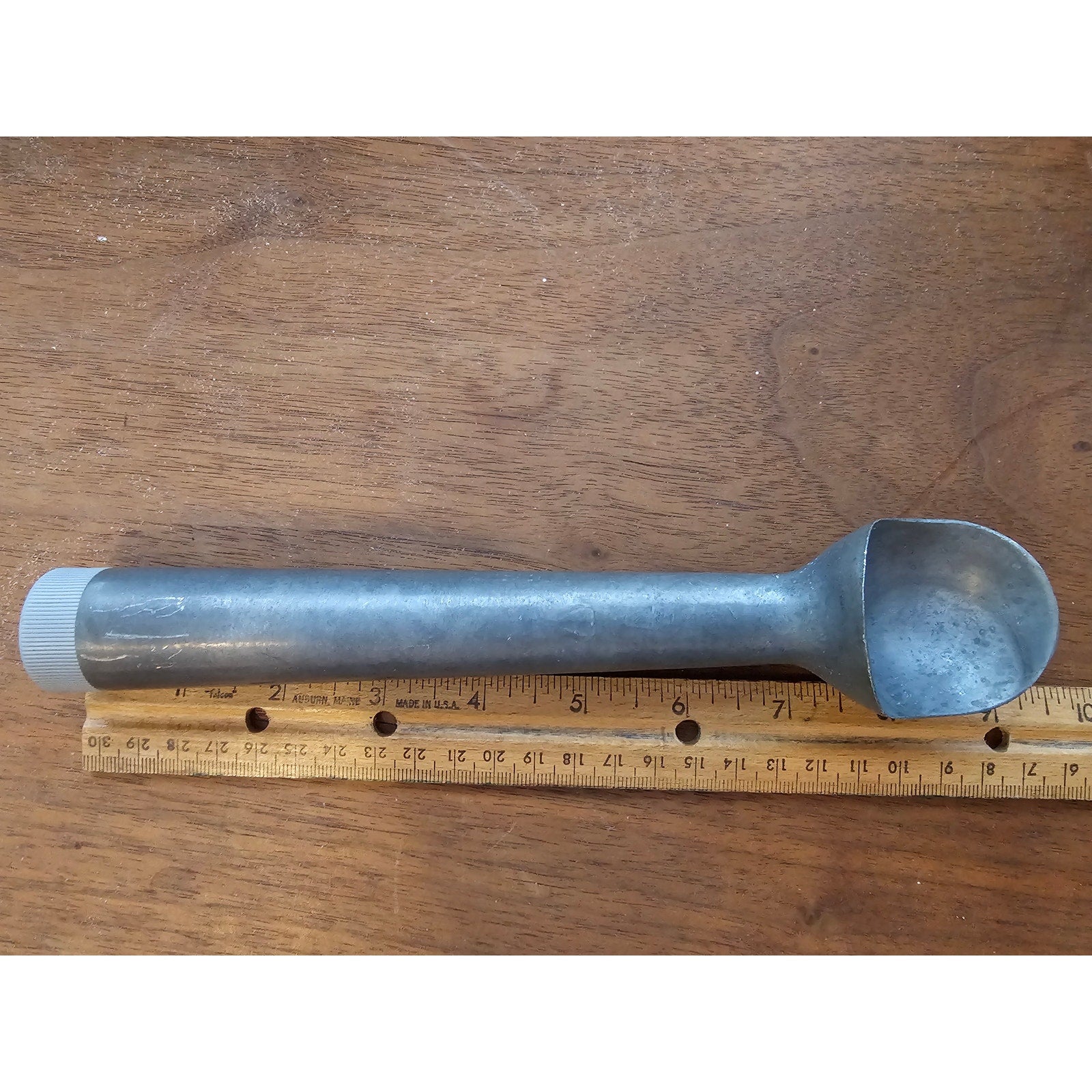 Vintage 9 in Long Aluminum Ice Cream Scoop - Water Filled Heat