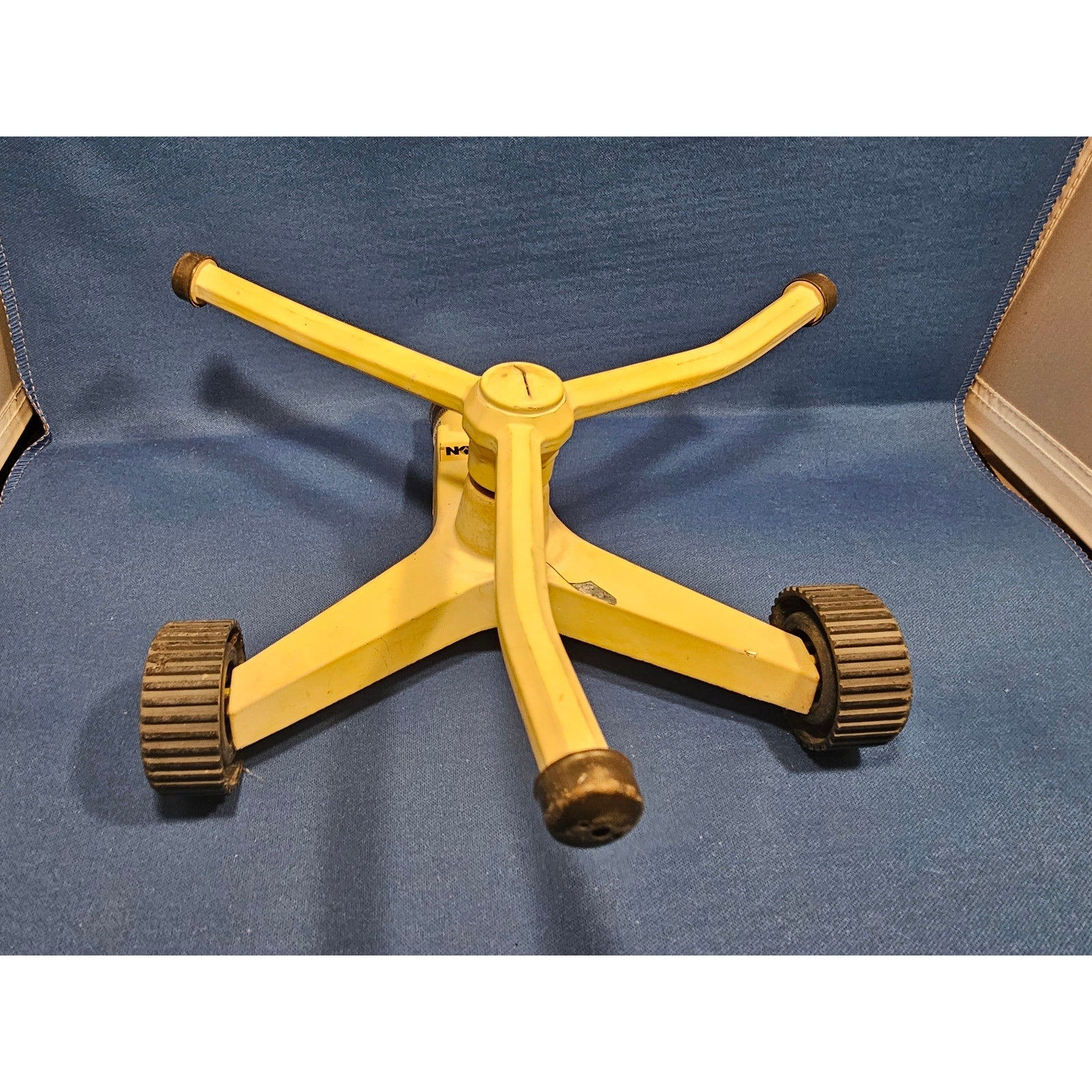 Vintage Nelson Yellow "Poppy" Sprinkler - used in great condition