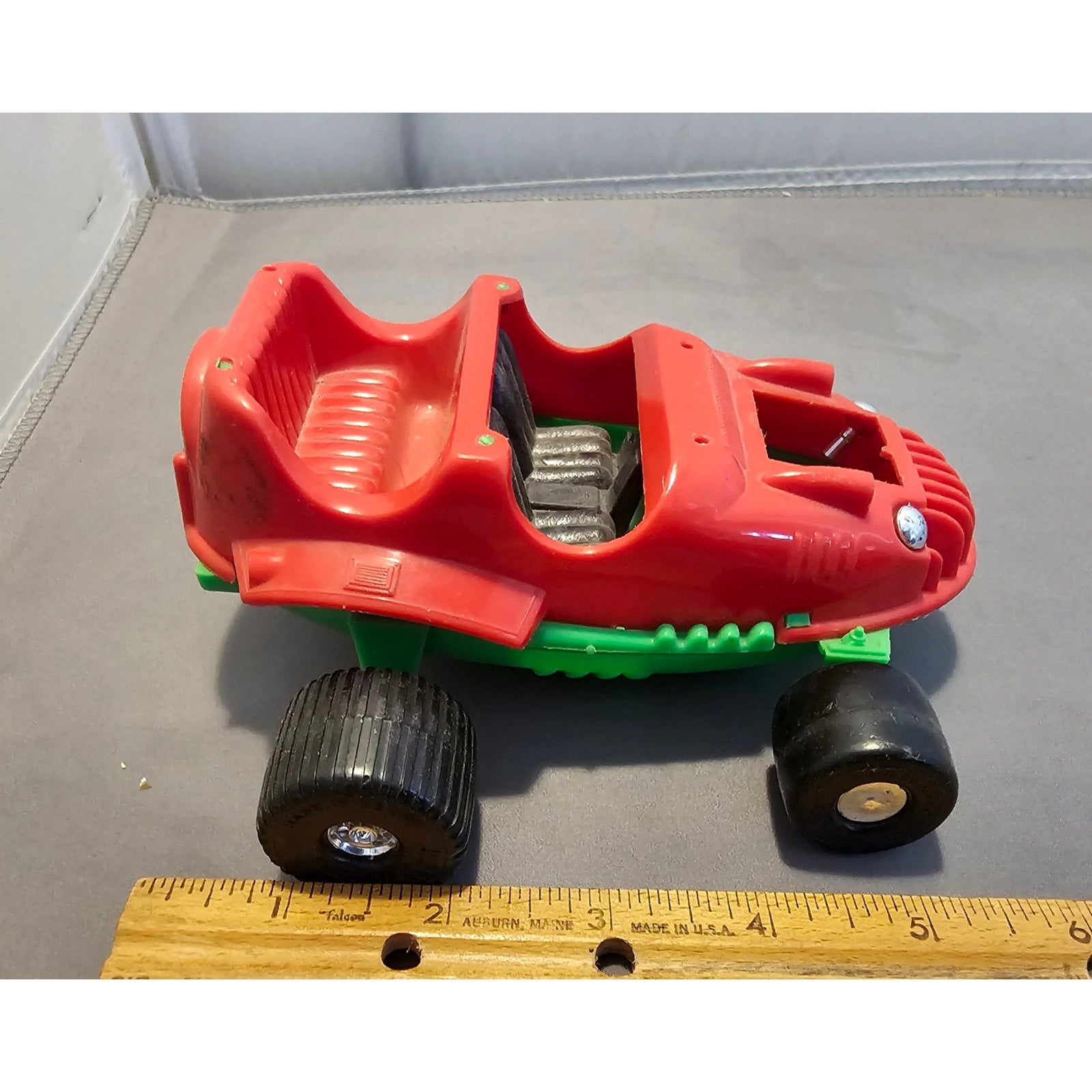 Vintage Lindy Red/Green Dune Buggy - Parasol Pete by Lindberg Prod. - USA