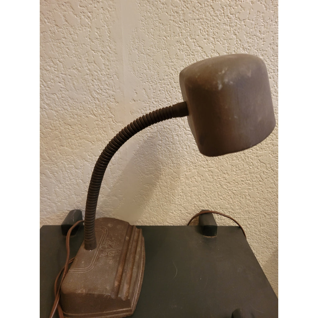 Antique Art Deco Cast Iron Gooseneck Desk Lamp w/Pen Holder, detail features