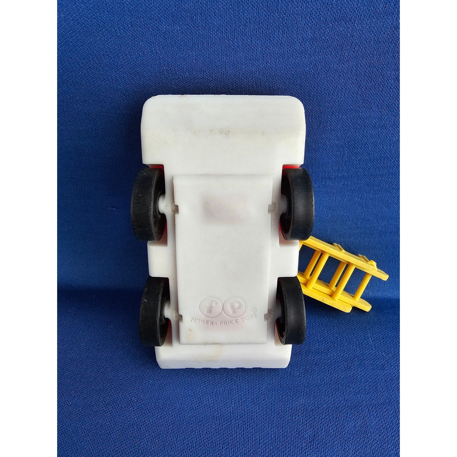 Vintage Fisher-Price #124 - Red Fire Truck w/Yellow Ladder