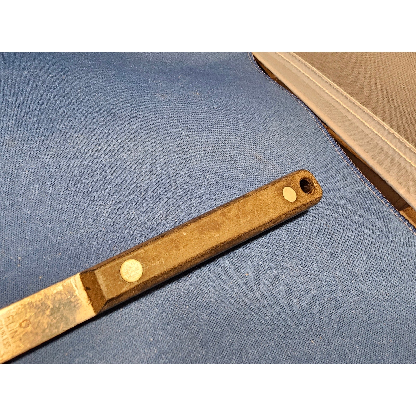 Vintage Flint Arrowhead Stainless Steel Soup Ladle w/Black Handle - USA