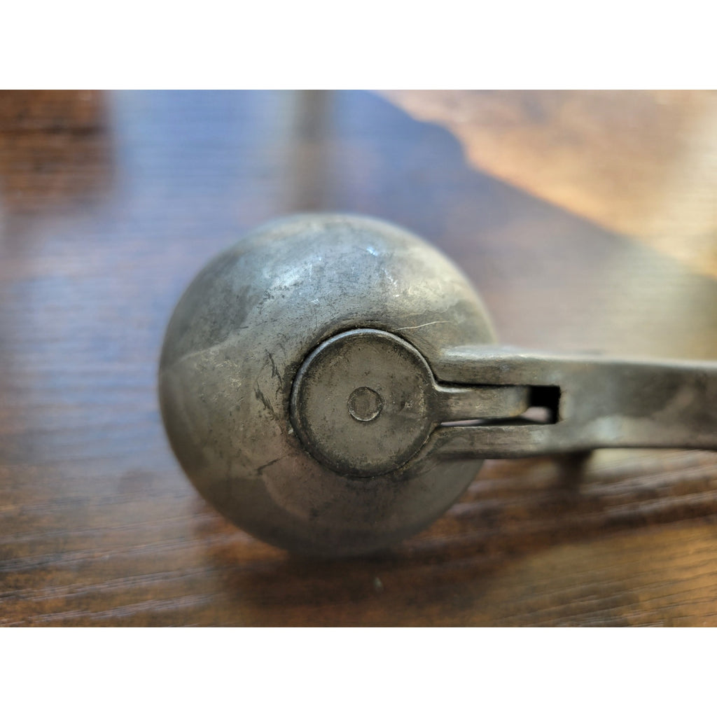 Aluminum Ice Cream Cone Scoop w/Thump Flipper - Like Safe T Dipper - Taiwan