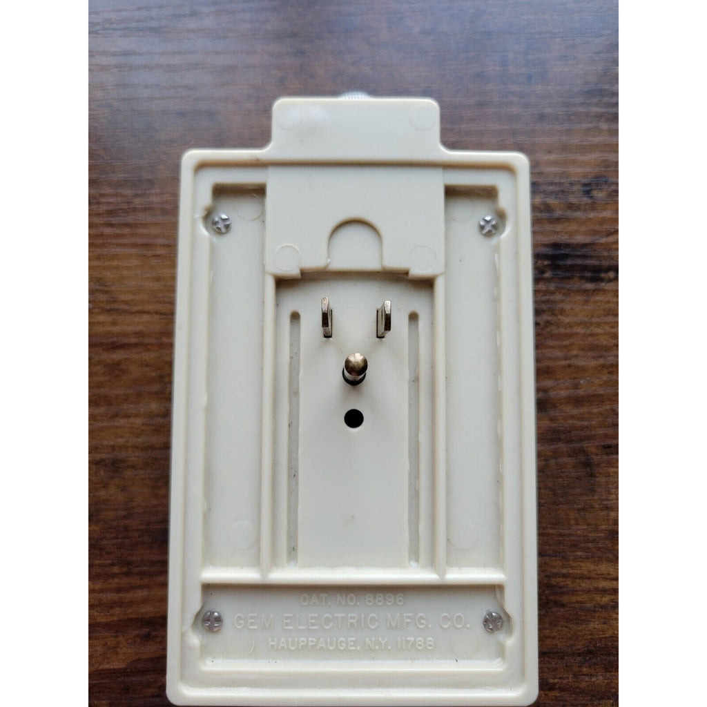 Vintage Gem Electric One Plug to 6 Plug Ground Outlet 8896 USA Works, Tested