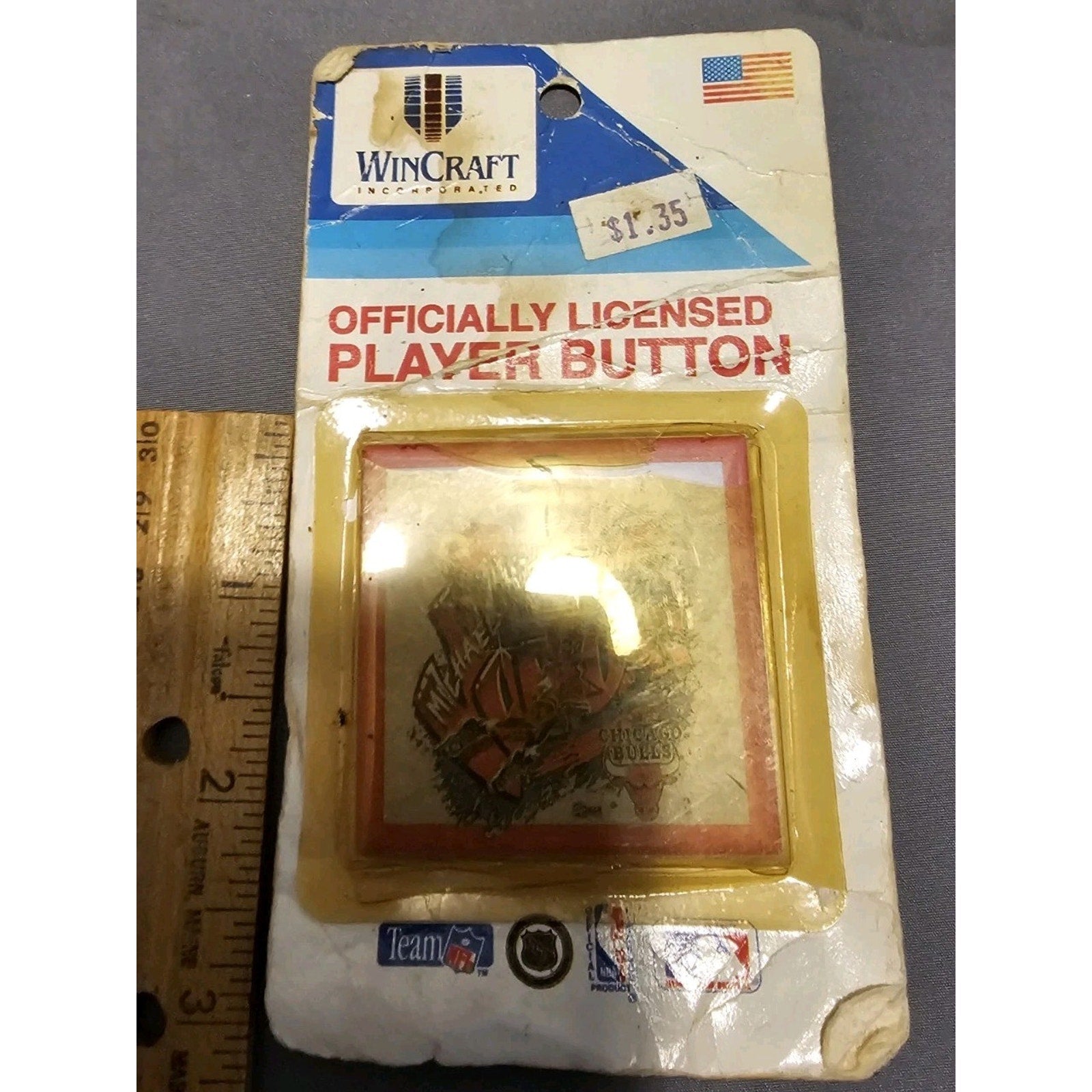 Vintage/1990s Wincraft - Michael Jordan Caricature Player Button/Pin - Bulls NBA