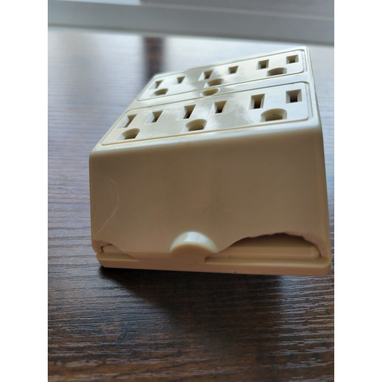 Vintage Gem Electric One Plug to 6 Plug Ground Outlet 8896 USA Works, Tested