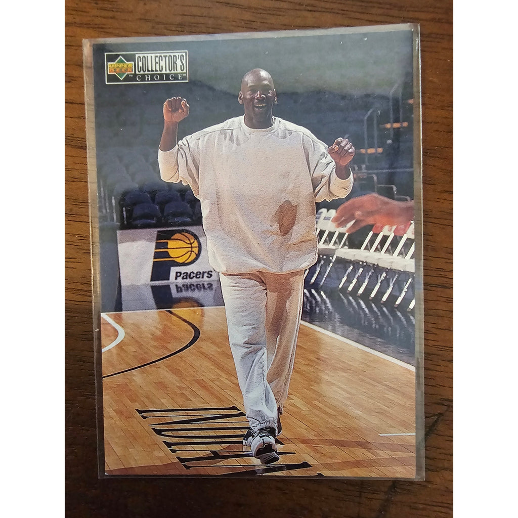 Michael Jordan 1997-1998 Upper Deck #391 - Michael's Magic - Chicago Bulls - NBA
