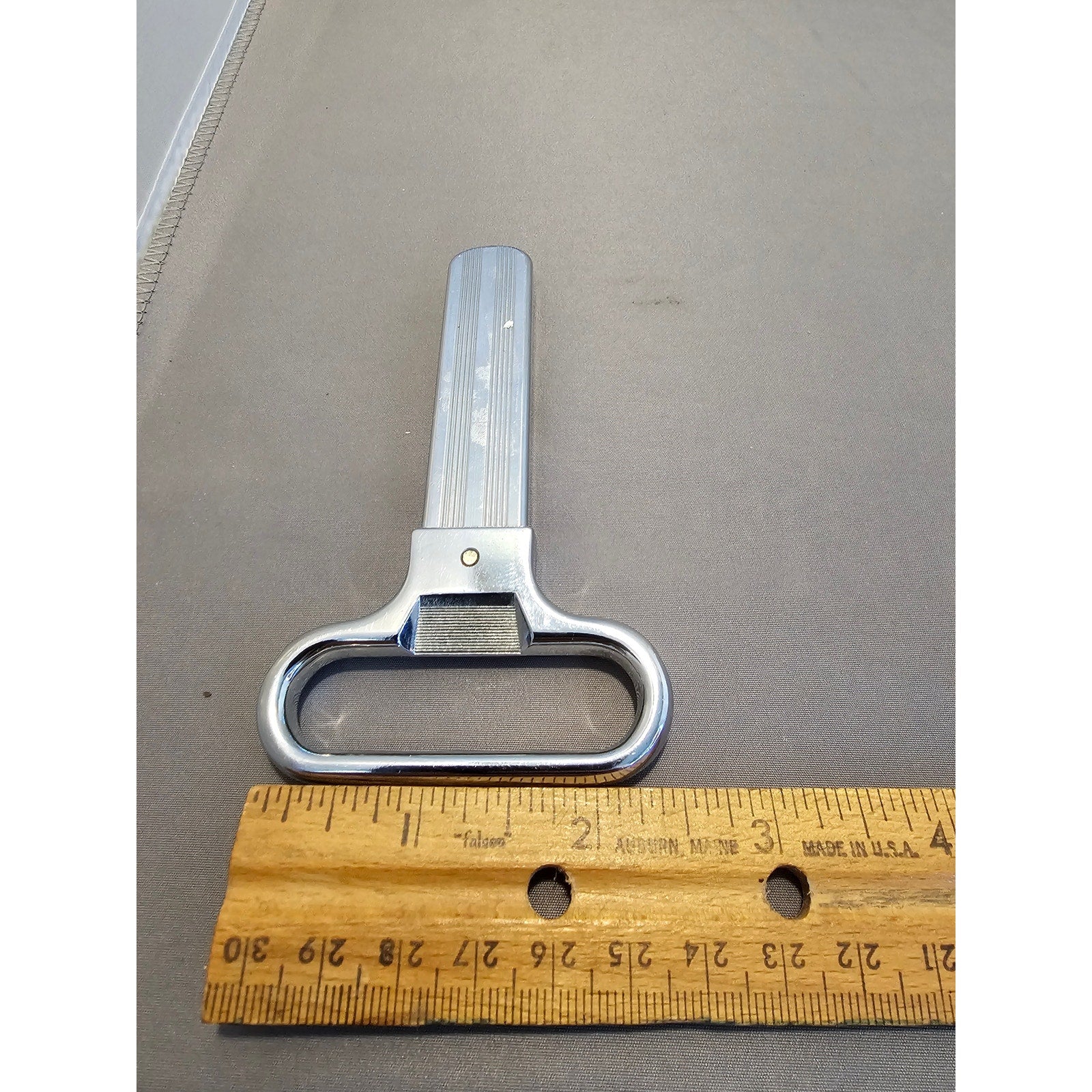Robert Mondavi Winery Bottle Opener - Manual 6-3/4”