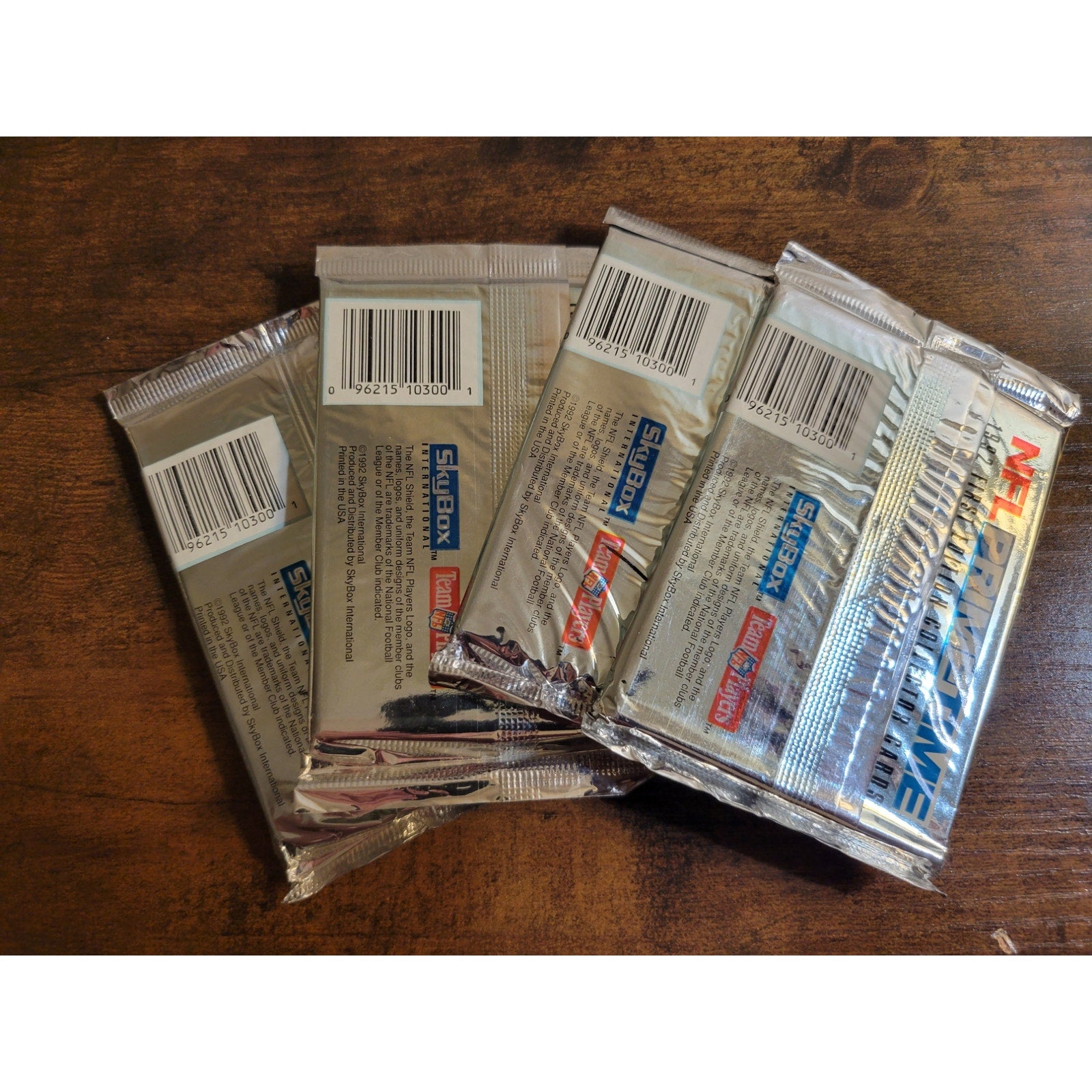 Lot of 4 Sealed Packs 1992 Skybox Primetime - NFL