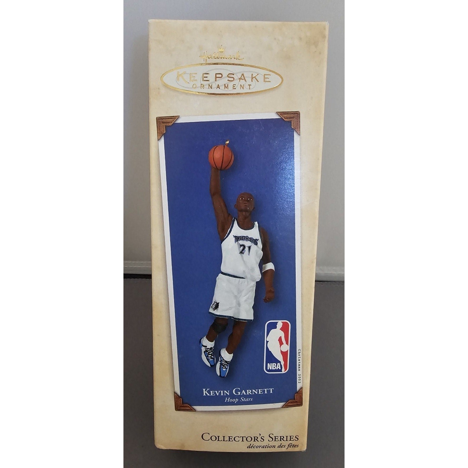 2002 Hallmark Keepsake Ornament - Kevin Garnett - Hoop Stars #8 - Timberwolves