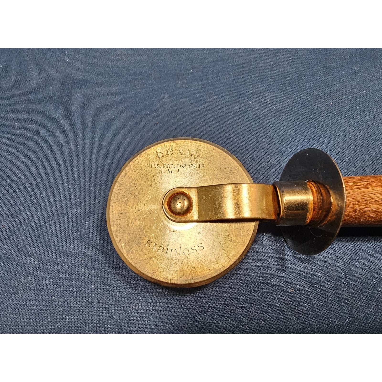 Vintage Bonny Stainless Steel 2-1/4" Pizza Cutter/Wheel w/Wood Handle - 7" long