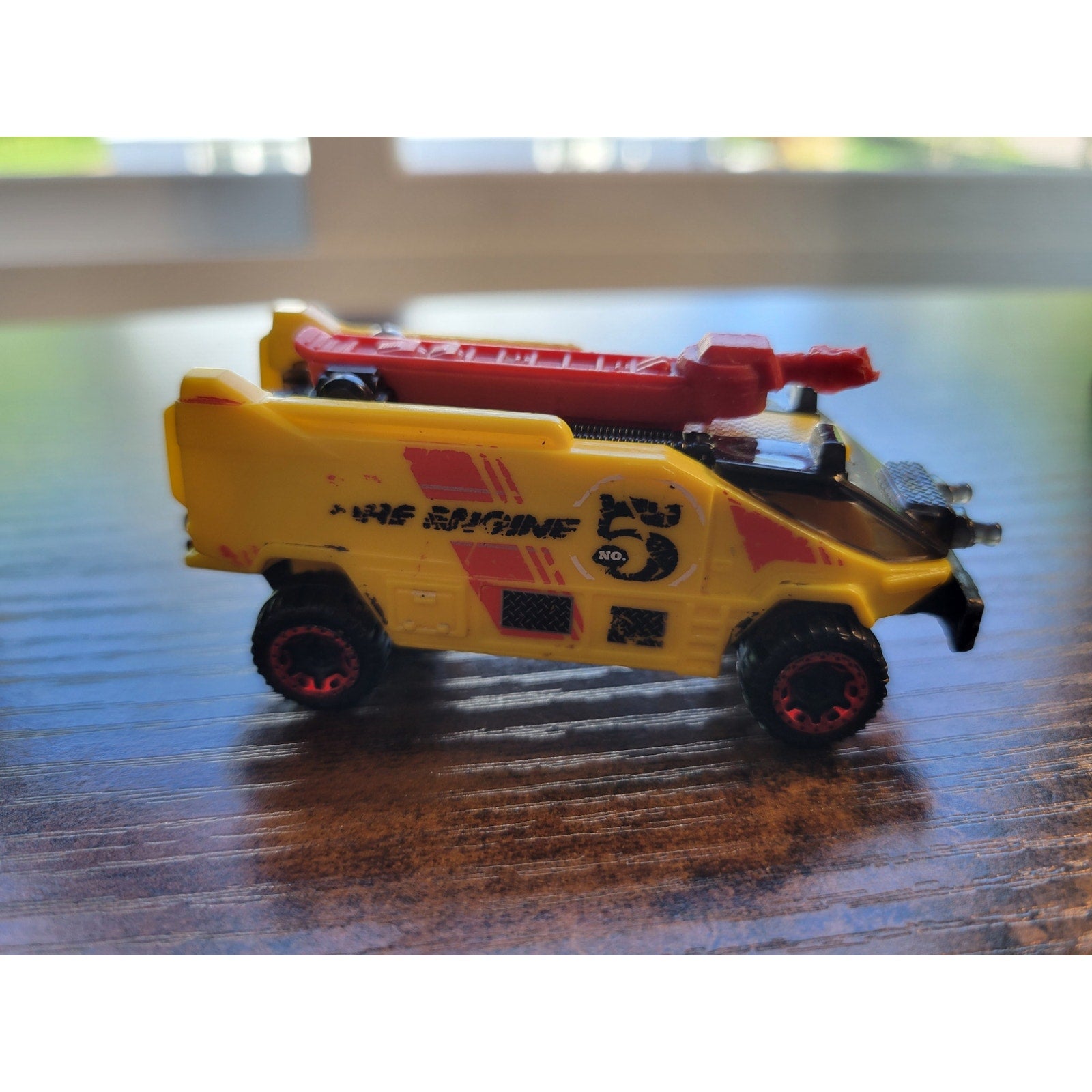 2018 Hot Wheels - Yellow Runway Res-Q - FYB58 - loose