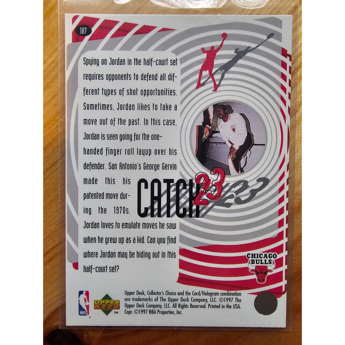 Michael Jordan 1997-1998 Upper Deck Catch 23 #187 - Chicago Bulls - NBA