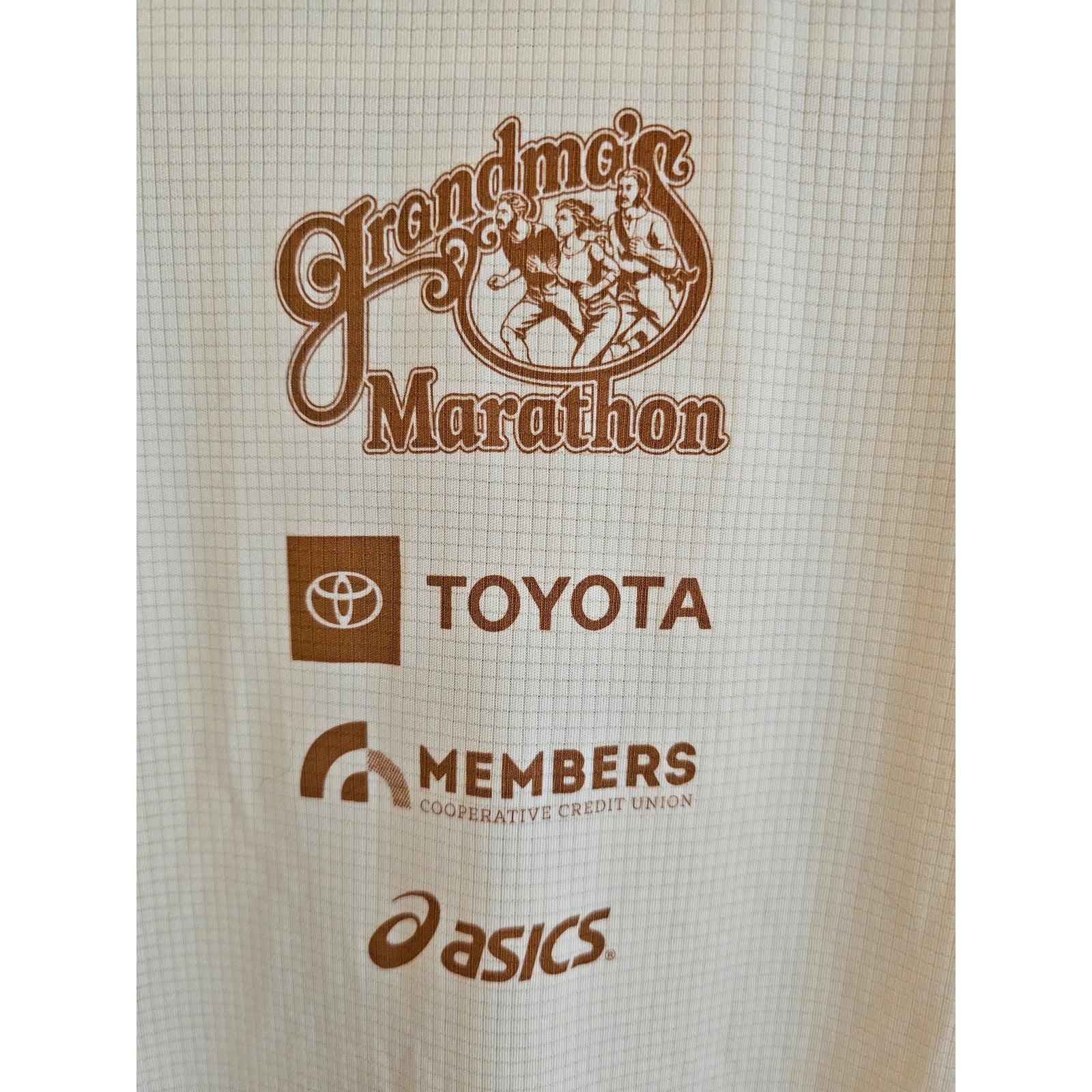 Garry Bjorklund Half Marathon Finisher L T-Shirt - Grandma's - Duluth, MN - 2021