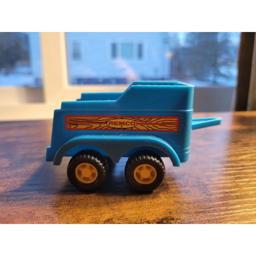 Vintage 1986 Blue Remco Toy Horse Trailer - Plastic