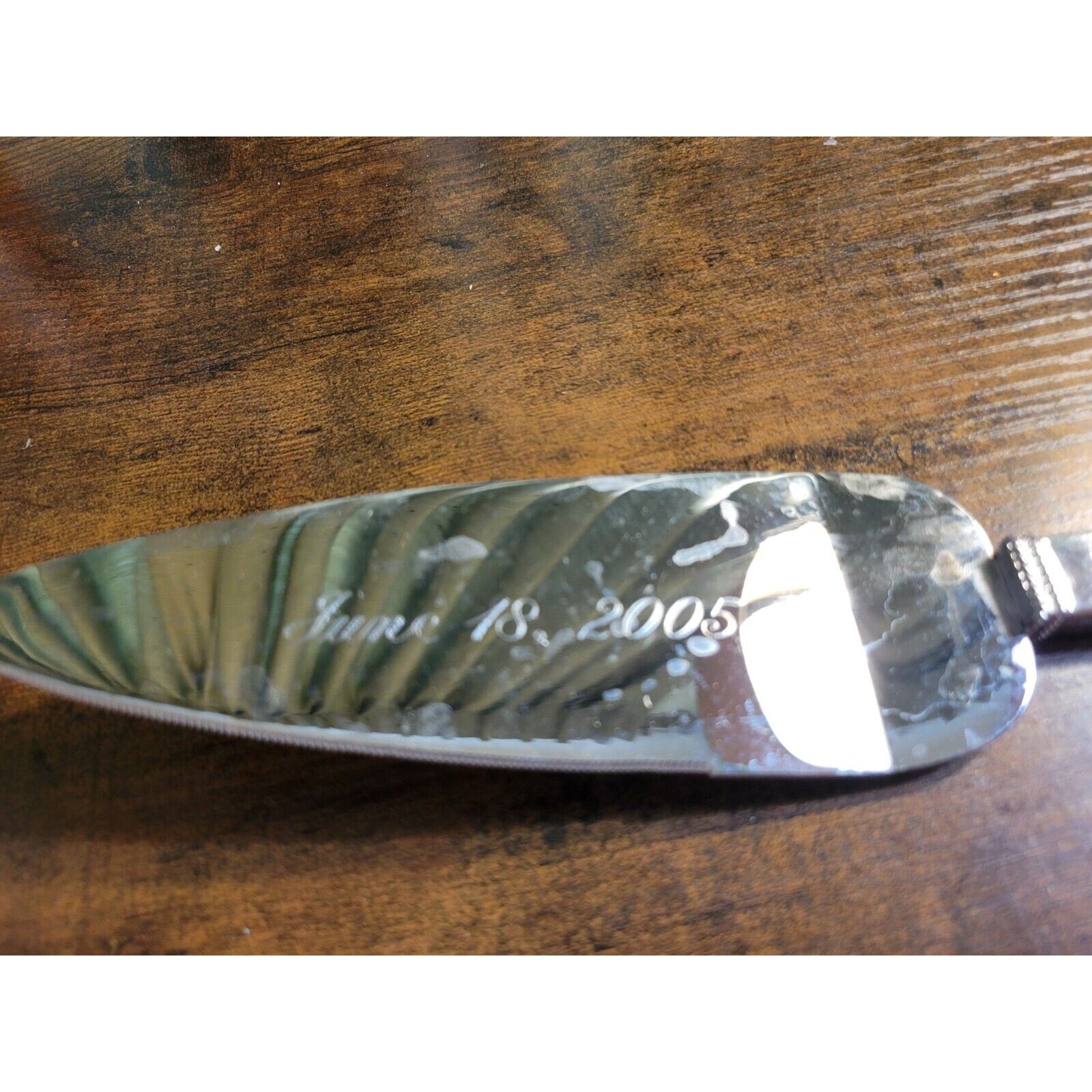 Wedgewood Vera Wang Love Knots Silverplated Wedding Cake Trowel - June 18, 2005