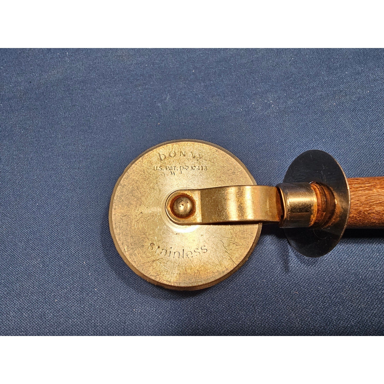 Vintage Bonny Stainless Steel 2-1/4" Pizza Cutter/Wheel w/Wood Handle - 7" long