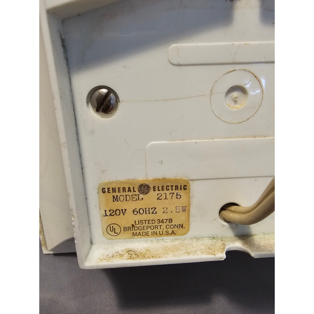 Vintage General Electric (GE) 2175 - 6” Plug-In Surface/Wall Mount Clock - works