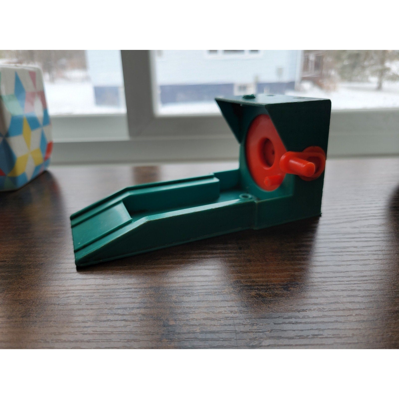 Vintage 1970 Fisher Price Little People #930 Parking Garage Car Lift