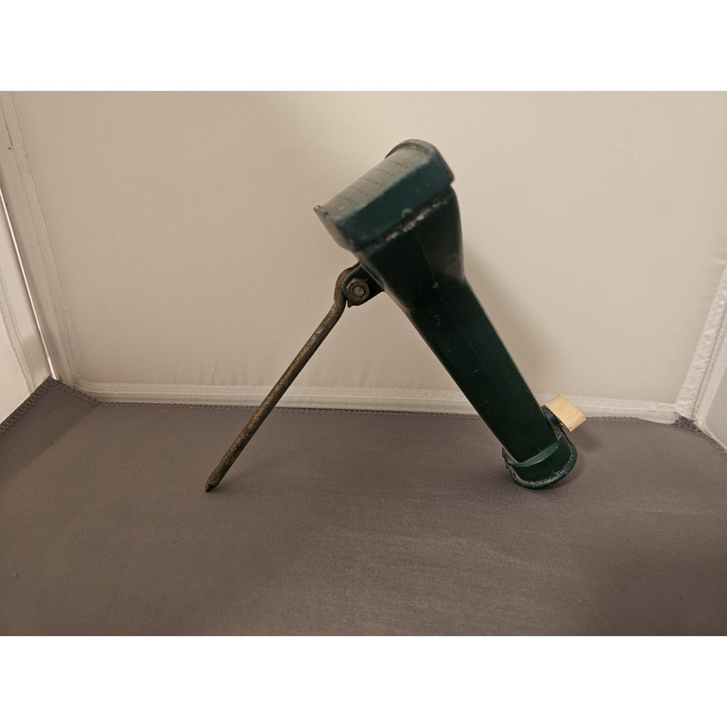 Melnor Fan Hand Spray Garden Hose Nozzle w/Shut Off Valve & Adjustable Spike