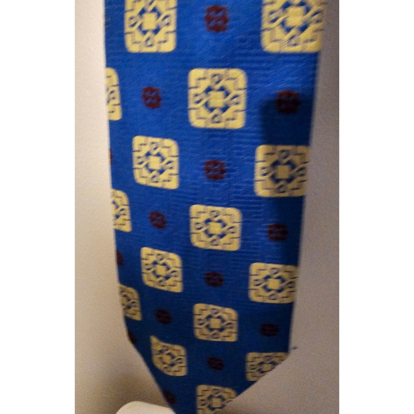 Vintage Men's Necktie - Blue w/Yellow Pattern - 58-1/4" L x 4" W