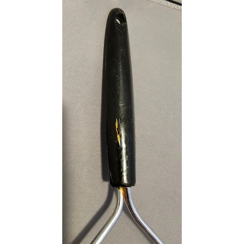 Vintage 10-1/2" L x 4" W Potato Masher w/Black Plastic Handle