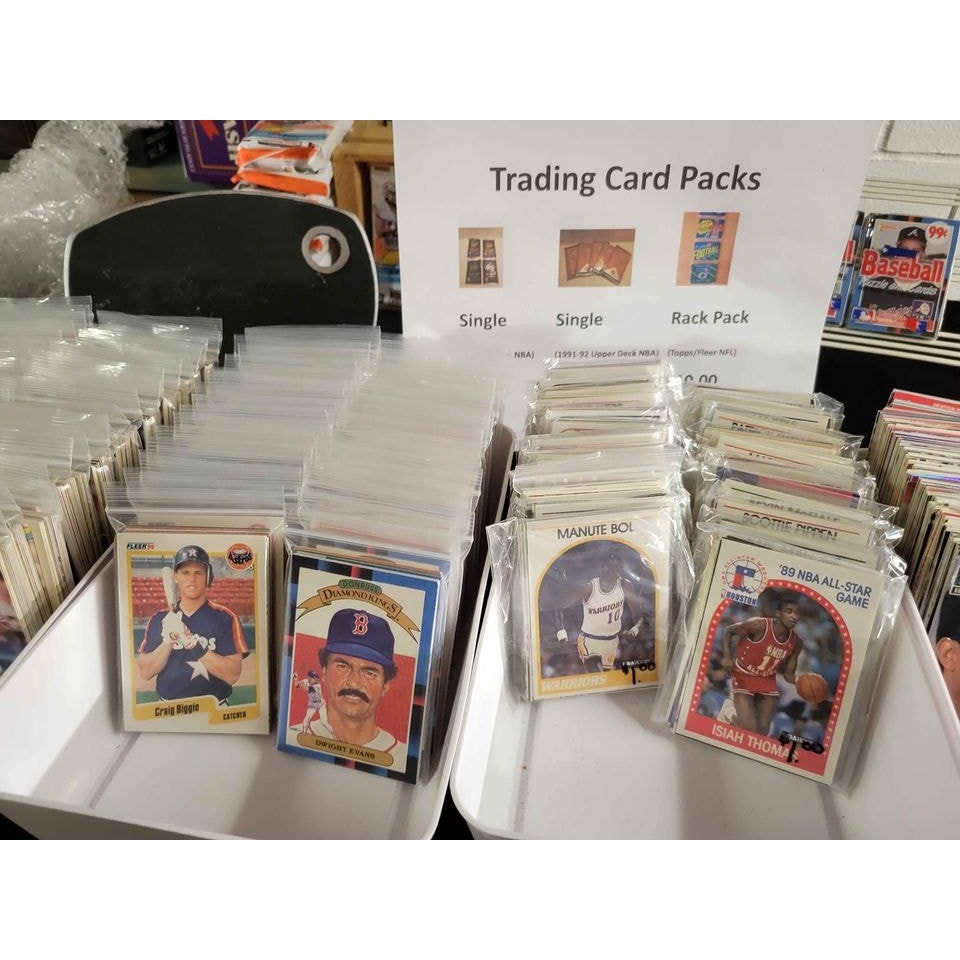 Various Sports Trading Card Lots - MLB, NBA, NFL - Pack of 20 cards