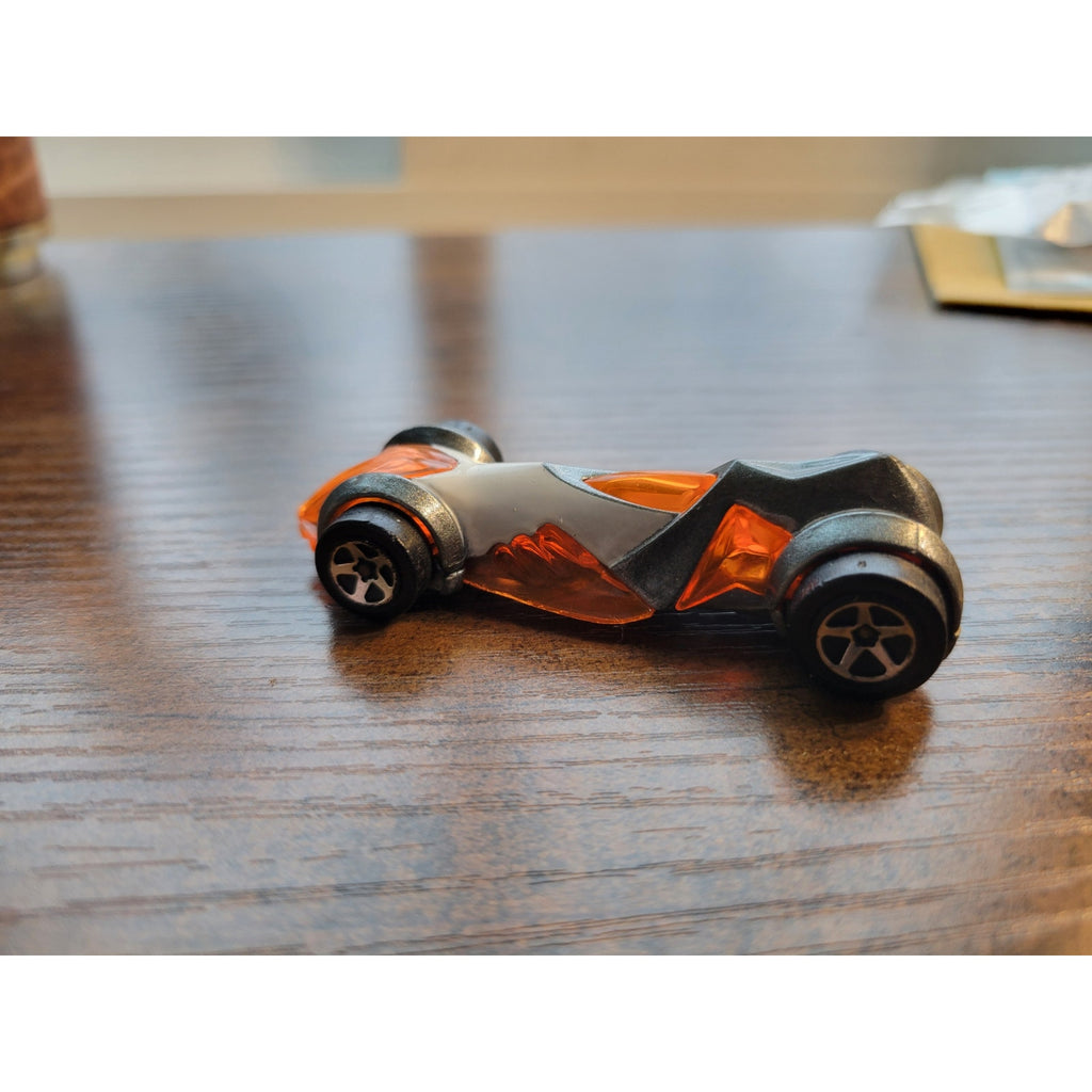 Hot Wheels Blastous Torpedo Orange/White 1:64