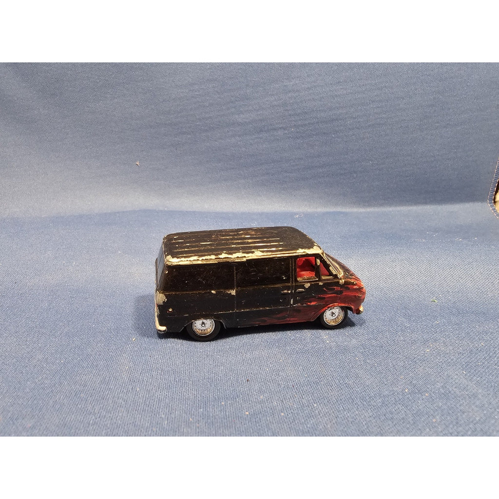 2002 Johnny Lightning Boogie Vans - 1977 Chevy G-20 w/Black Flames - loose