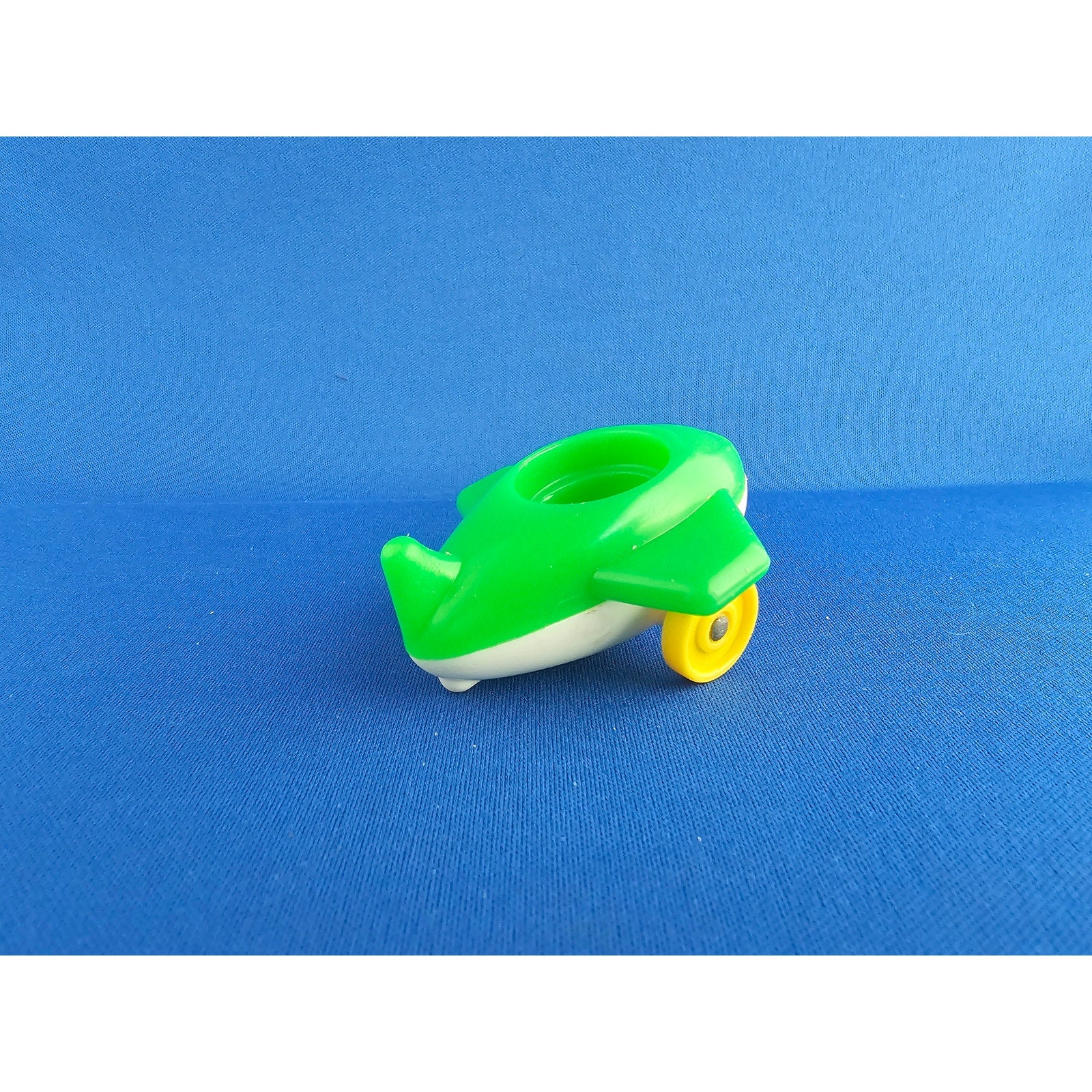 Vintage Fisher Price Little People Riders #656 -Green/White Baby Airplane FPT819