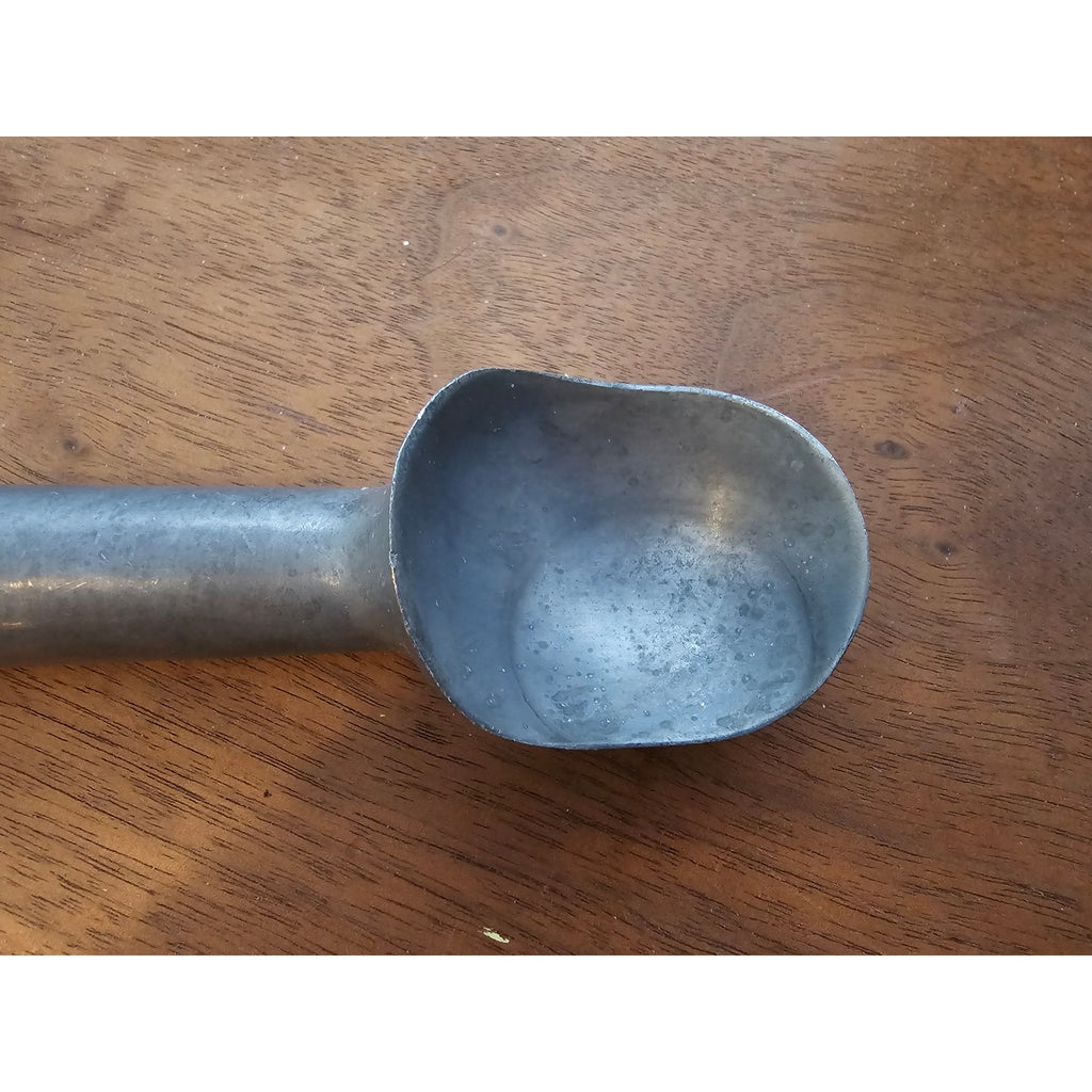 Vintage 9 in Long Aluminum Ice Cream Scoop - Water Filled Heat