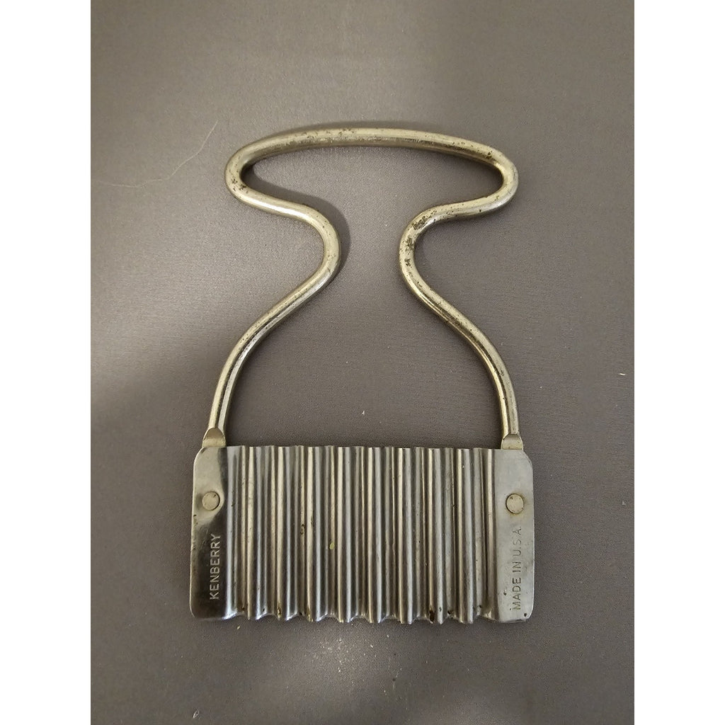 Kenberry Crinkle-Cut Slicer Made in USA Vintage Kitchenware Metal Cutting Tool