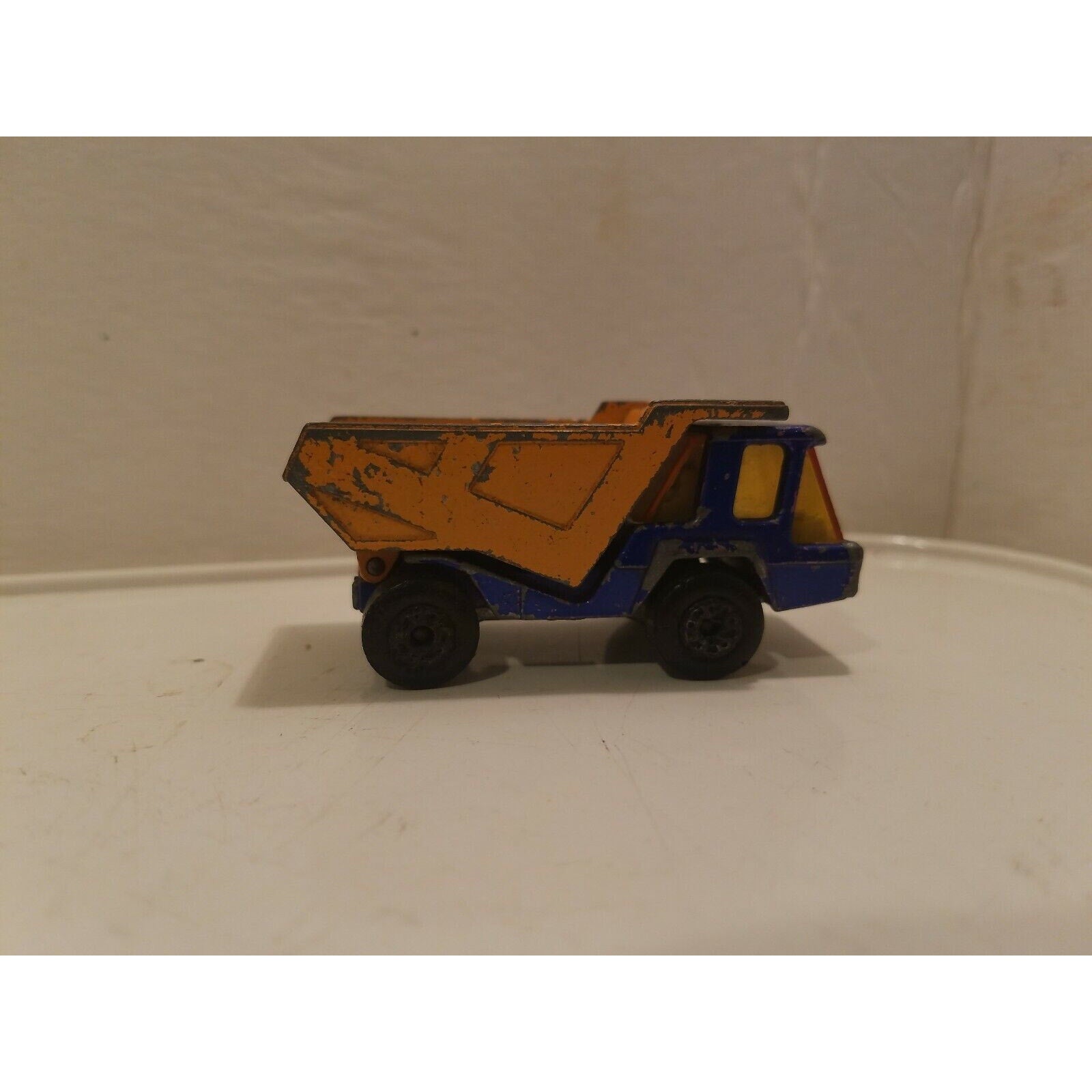 Vintage 1975 Lesney Matchbox Superfast No. 23 - Atlas Blue Yellow