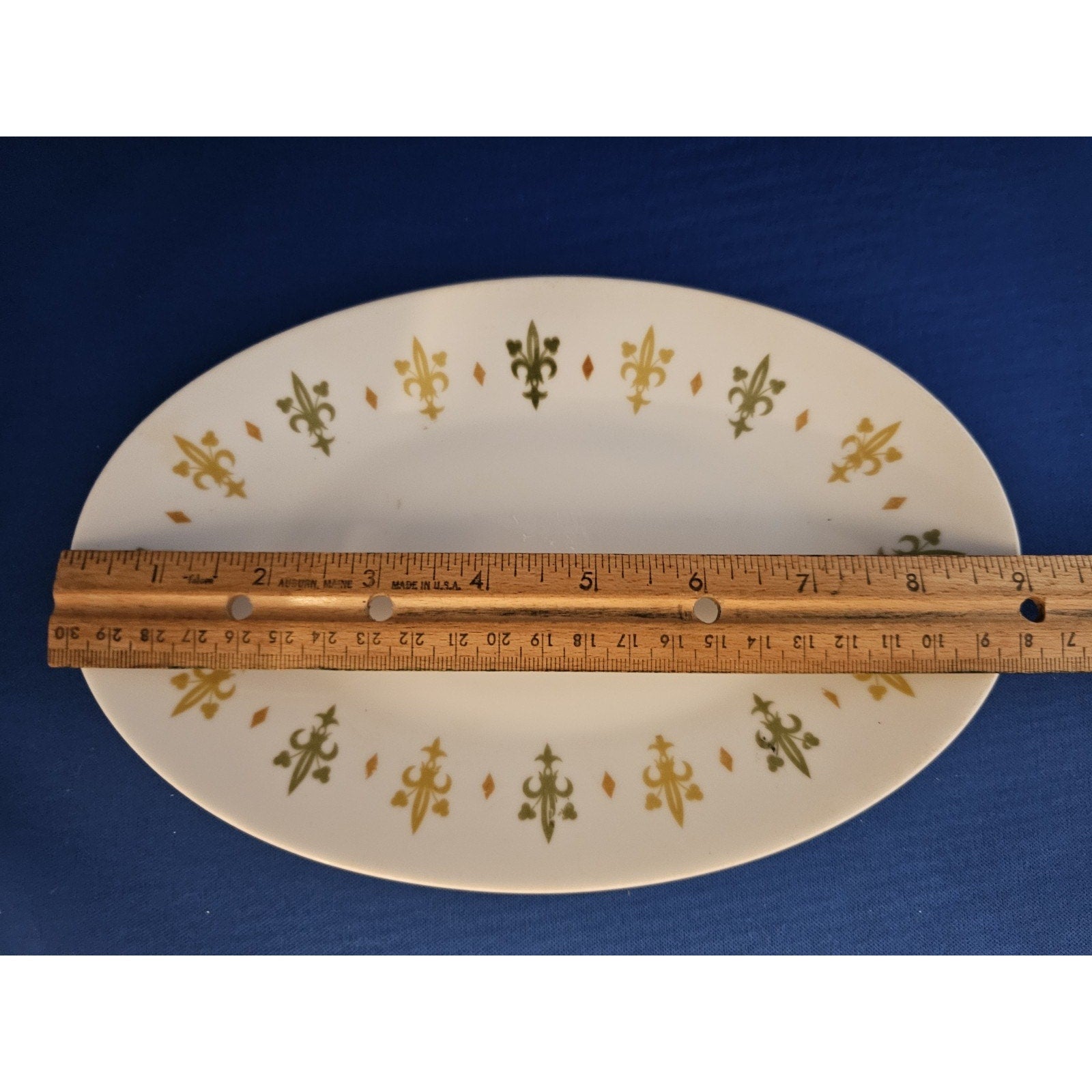 Vintage/Mid-Century 9” Oval Plate Royal M by Yamato - Made in Japan Crest Design