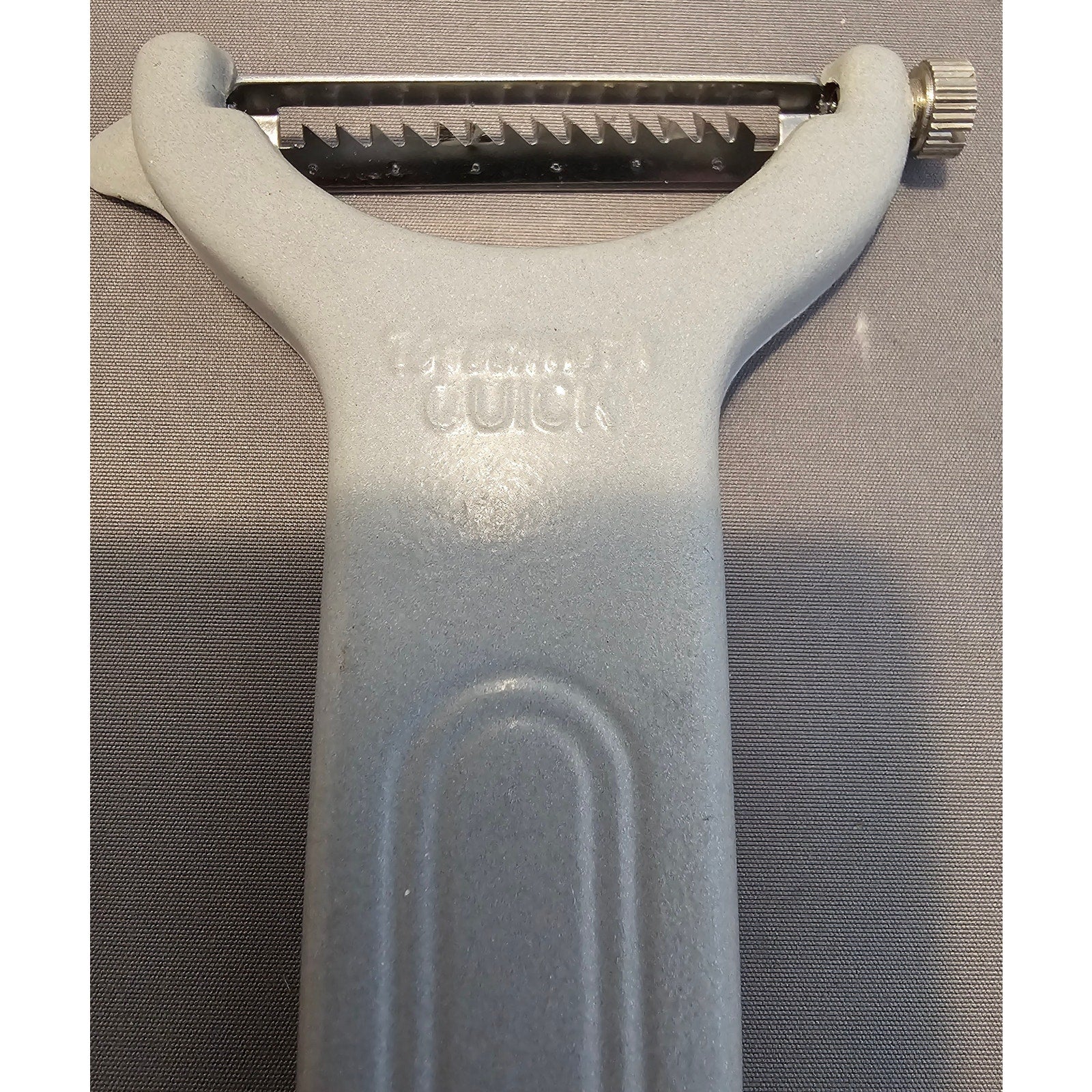 Westmark Steel Vegetable Peeler/Slicer Julienne w/Stainless Steel - 5" long