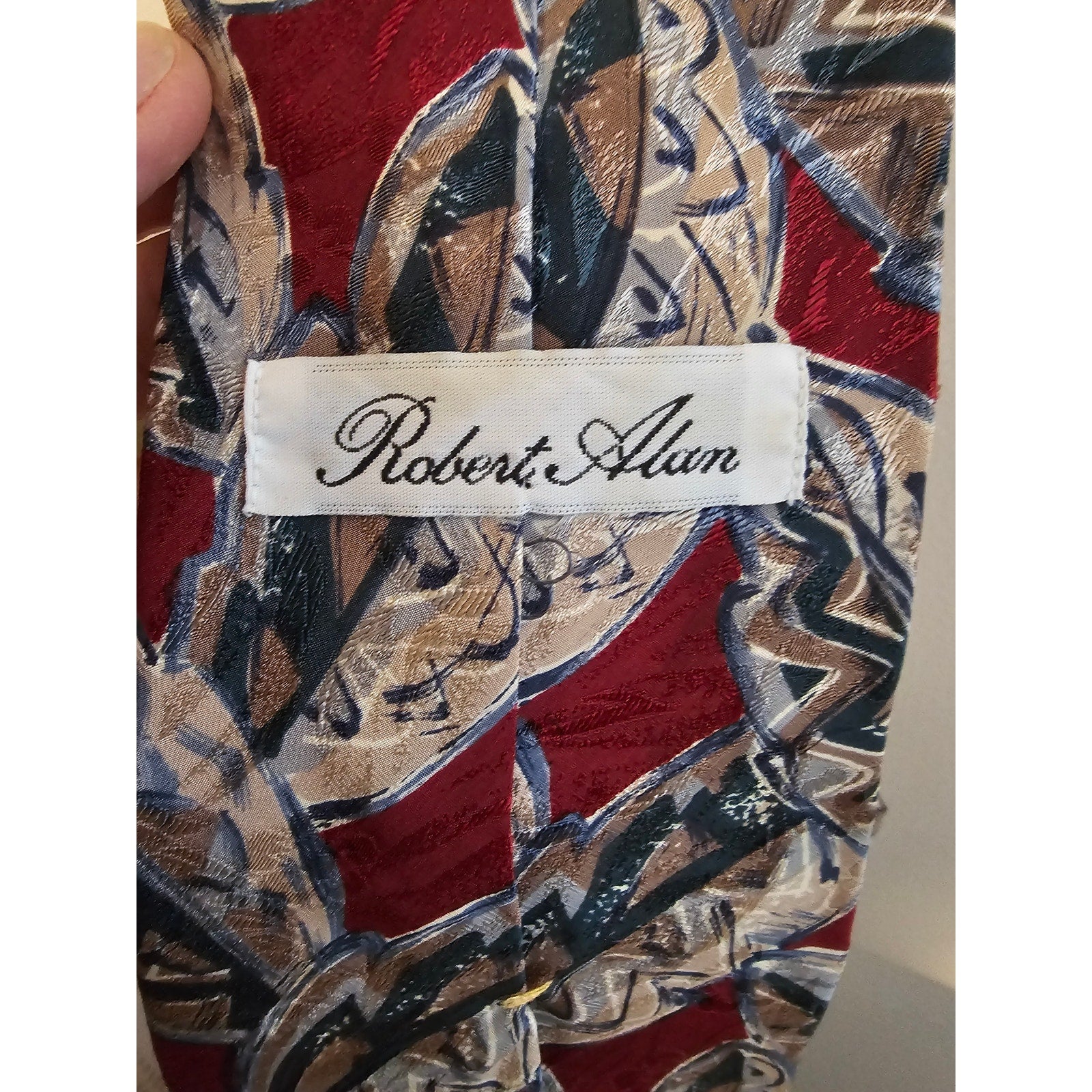 Vintage Robert Alan Men's Necktie - Red w/Pattern - 56" x 3-3/4"