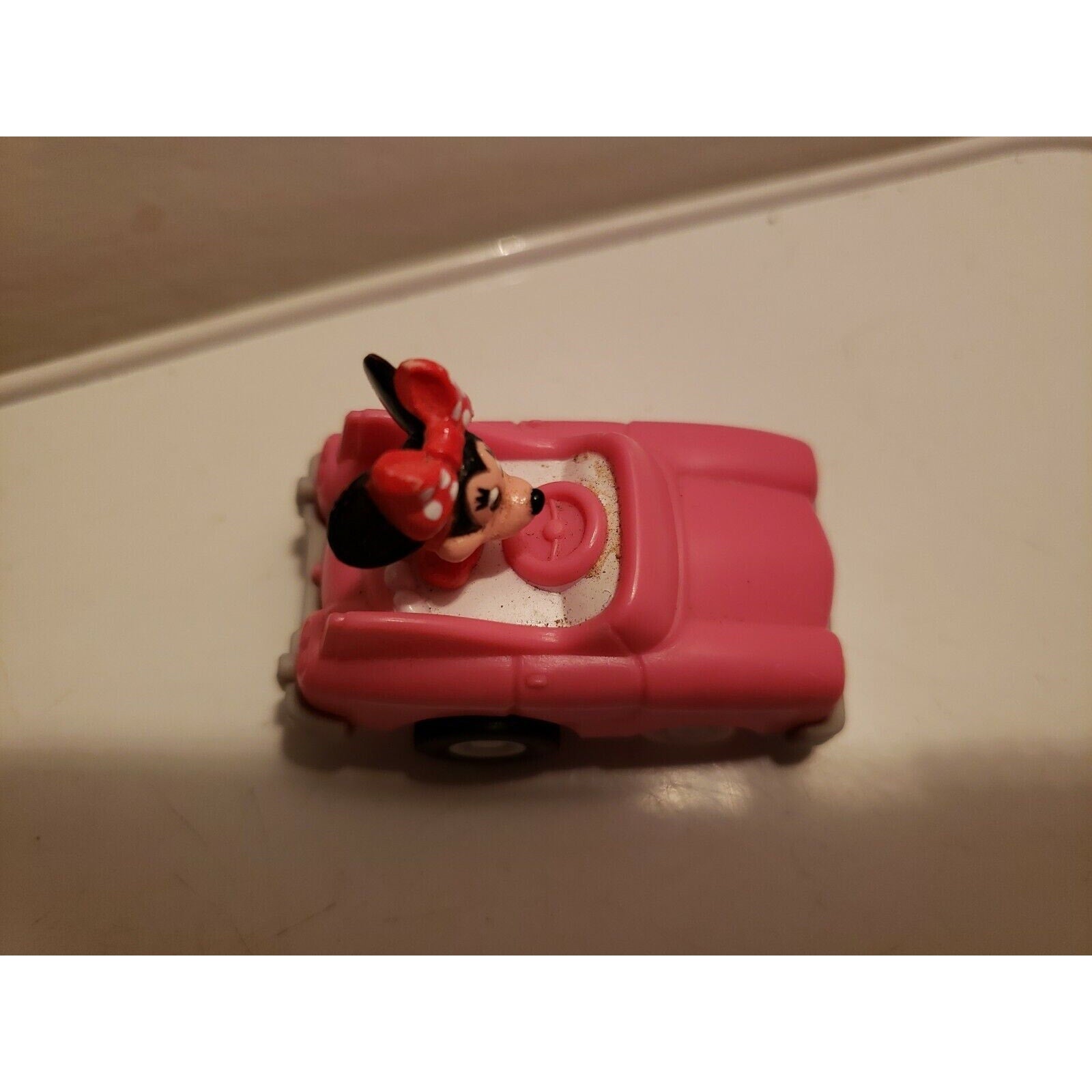 Disney Minnie Mouse Pull Back Pink Convertible Car McDonald's Meal Toy - F28